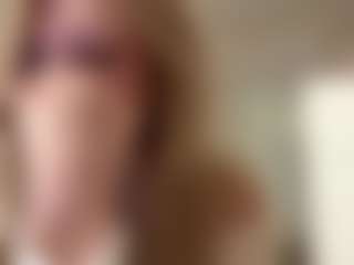 MelaniLancon's Live Sex Cam Show