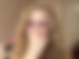 MelaniLancon's Live Sex Cam Show