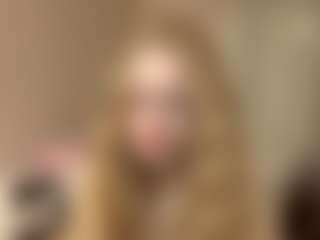 Live cam show with MelaniLancon - Lush Blonde Hair on crypto-cams