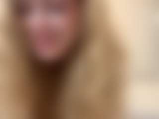 MelaniLancon's Live Sex Cam Show