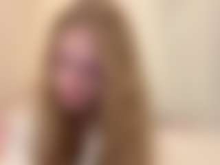 Live cam show with MelaniLancon - Goth on Camsoda