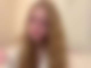 Live cam show with MelaniLancon - Lovense on Camsoda
