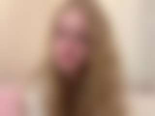 MelaniLancon's Live Sex Cam Show
