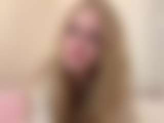 Live cam show with MelaniLancon - New Anal on Camsoda