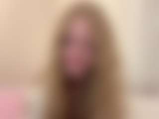 Live cam show with MelaniLancon - Blonde Hair Teen (18+) on Camsoda