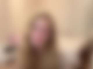 Live cam show with MelaniLancon - Sexy on Camsoda