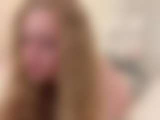 MelaniLancon's Live Sex Cam Show