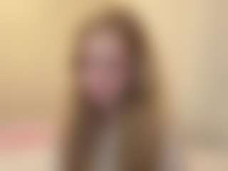Live cam show with MelaniLancon - Handjob on Mixed Magazine Live