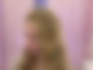 Live cam show with MelaniLancon - Cowgirl on Gym Cam Girls
