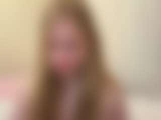 Live cam show with MelaniLancon - Blonde Hair on alttransgirls