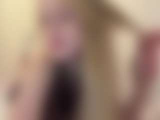 Live cam show with MelaniLancon - Handjob on slutload