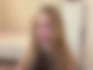 Live cam show with MelaniLancon - College on Camsoda