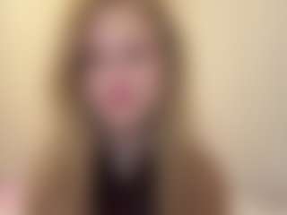 Live cam show with MelaniLancon - Blonde Hair College on Camsoda