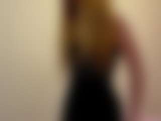 Live cam show with MelaniLancon - Double Penetration on slutload