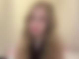 Pokaz na żywo z MelaniLancon - Squirt Blonde Hair na Camsoda