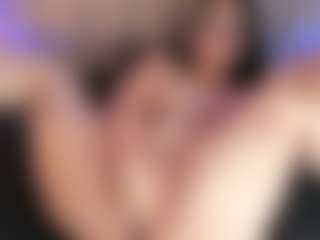 Live cam show with Melisa - Nipple Piercings on xplaylive.com