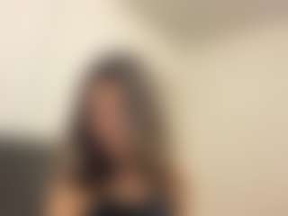 Live cam show with PreciousHoyman - Bedroom on https://playwithruby.com