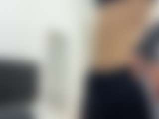 Live cam show with PreciousHoyman - Flashing on Camsoda