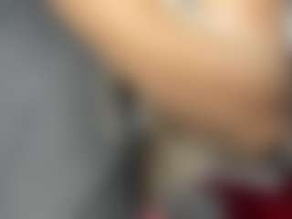 Sara-Naugty's Live Sex Cam Show
