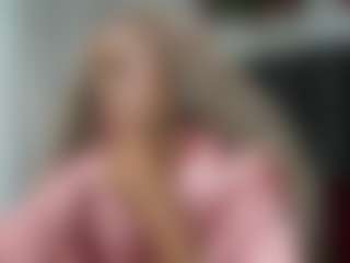 Live cam show with Sara-Naugty - Double Penetration on madthumbs