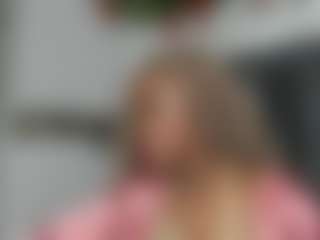 Sara-Naugty's Live Sex Cam Show