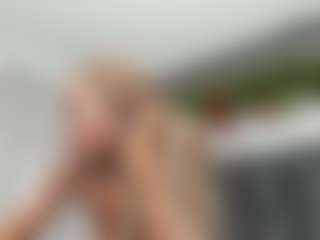 Live cam show with Sara-Naugty - Bisexual on Dolls Live