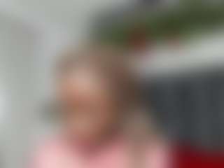 Sara-Naugty's Live Sex Cam Show
