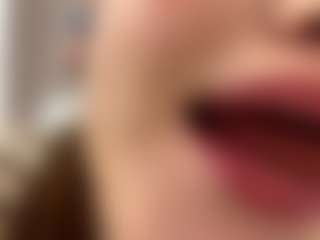 SenaidaMilos's Live Sex Cam Show