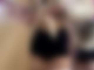 Live cam show with SimaLehmer - Public on Camsoda