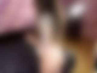 Live cam show with SimaLehmer - Smoking on ObeyMaria