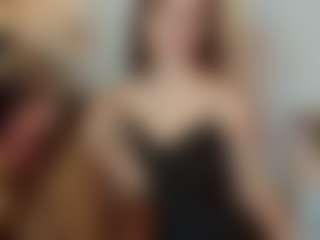 Live cam show with TennilleCoch - New Toys on CamwithHer