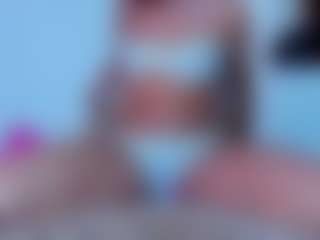 Abrilsumer's Live Sex Cam Show