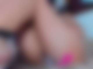 Abrilsumer's Live Sex Cam Show