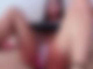 Abrilsumer's Live Sex Cam Show