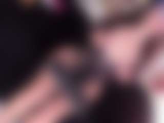 Live cam show with alessiaLouren - New Blowjob on Uber Horny