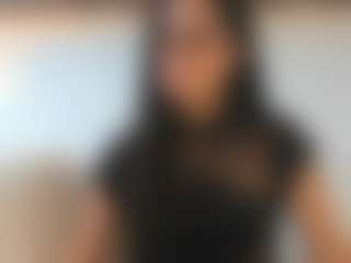 Live cam show with Bihanca - Athletic Brown Eyes on Camsoda