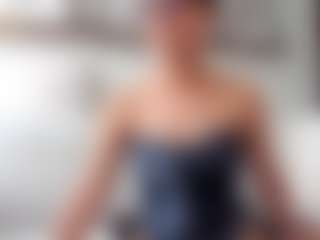 Live cam show with Bihanca - Moaning on StripNow