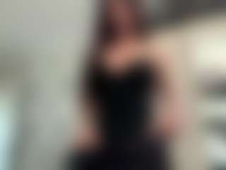 EleanorRathbum's Live Sex Cam Show