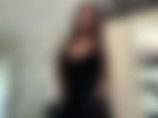 EleanorRathbum's Live Sex Cam Show