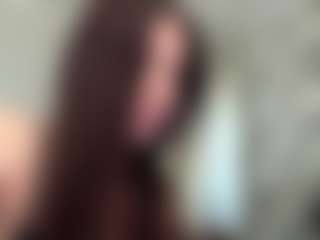 EleanorRathbum's Live Sex Cam Show