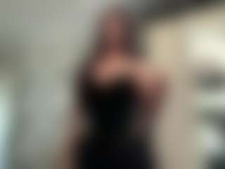 EleanorRathbum's Live Sex Cam Show