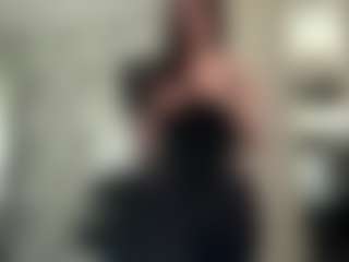 EleanorRathbum's Live Sex Cam Show