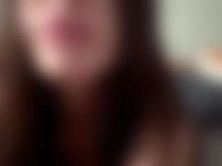 EleanorRathbum's Live Sex Cam Show