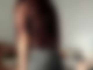 EleanorRathbum's Live Sex Cam Show