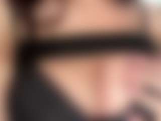 EleanorRathbum's Live Sex Cam Show