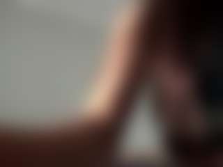 EleanorRathbum's Live Sex Cam Show