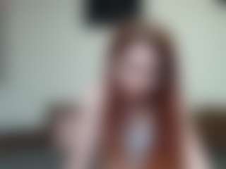 Live cam show with kyylierosse - Skinny MILF on SpankPalCams
