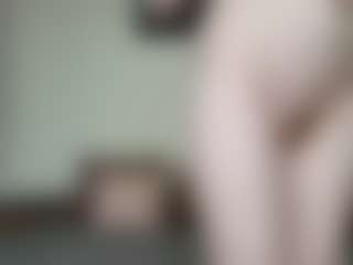 Live cam show with kyylierosse - Toys on WildCum
