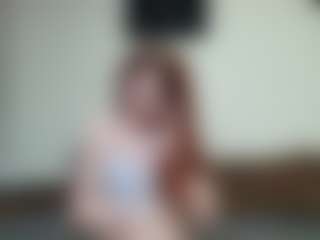 Live cam show with kyylierosse - Flashing on Camsoda