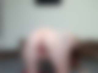 kyylierosse's Live Sex Cam Show